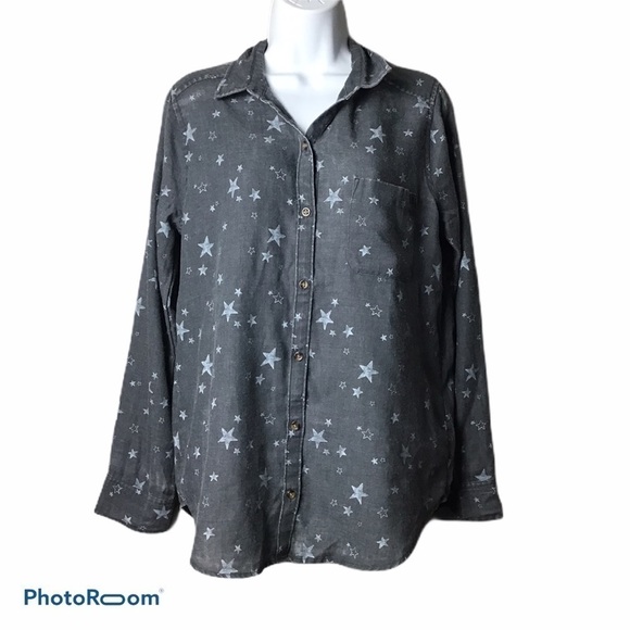 Hollister Chambray Star Button Down Top - Picture 1 of 8